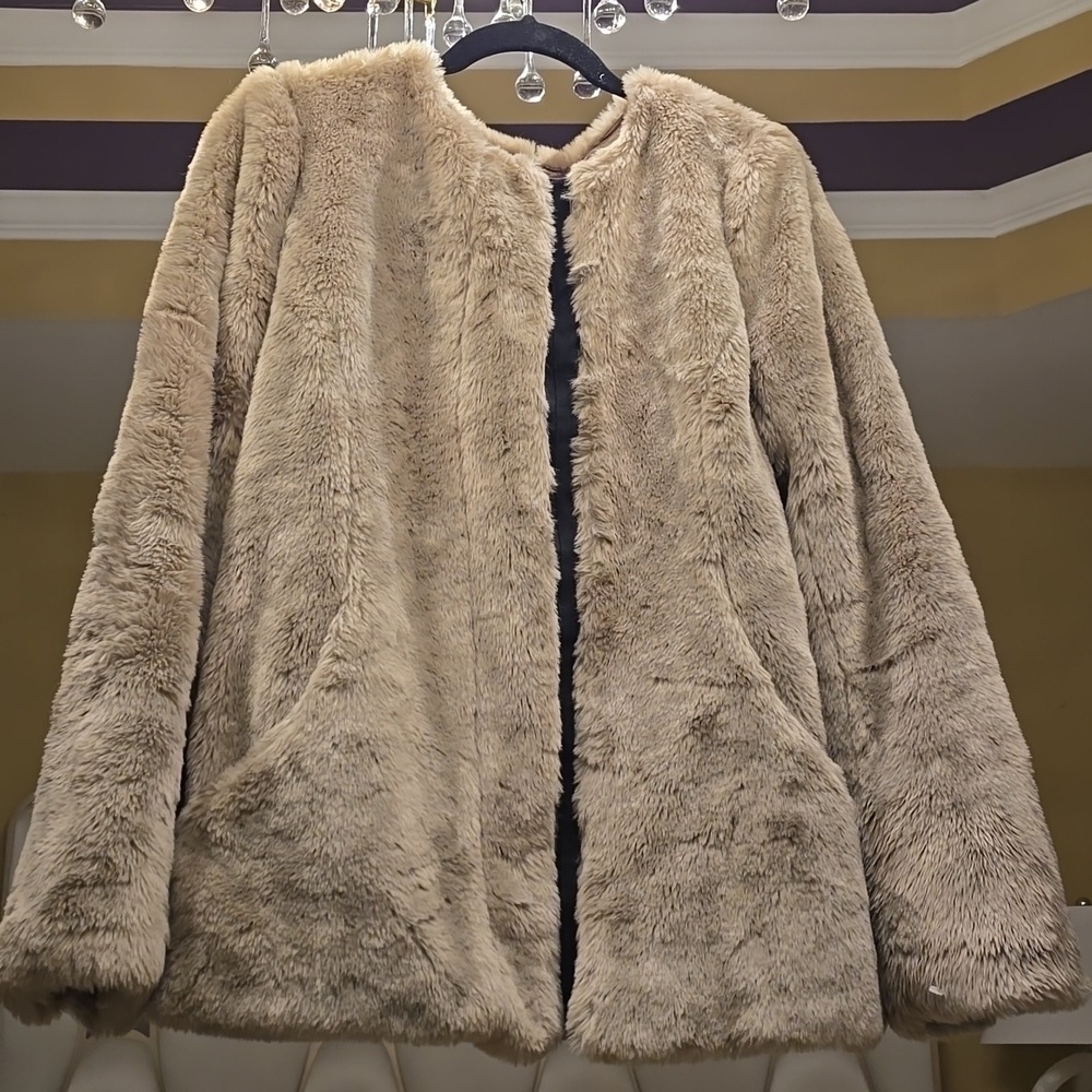 GAP Women's Gray Teddy Jacket
